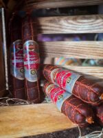 Tisza Tavi Mangalica Vastagkolbasz Csipos – madziarska kiełbasa z mangalicy - Image 2