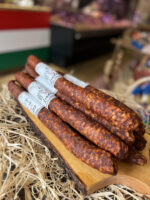 Kondas kolbasz Kalapos Manufaktura – sucha, mocno przyprawiona kiełbasa węgierska - Image 2
